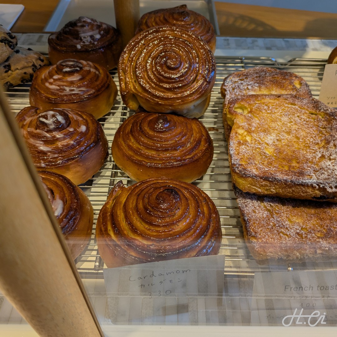 panc（パンク）のカルダモンロール