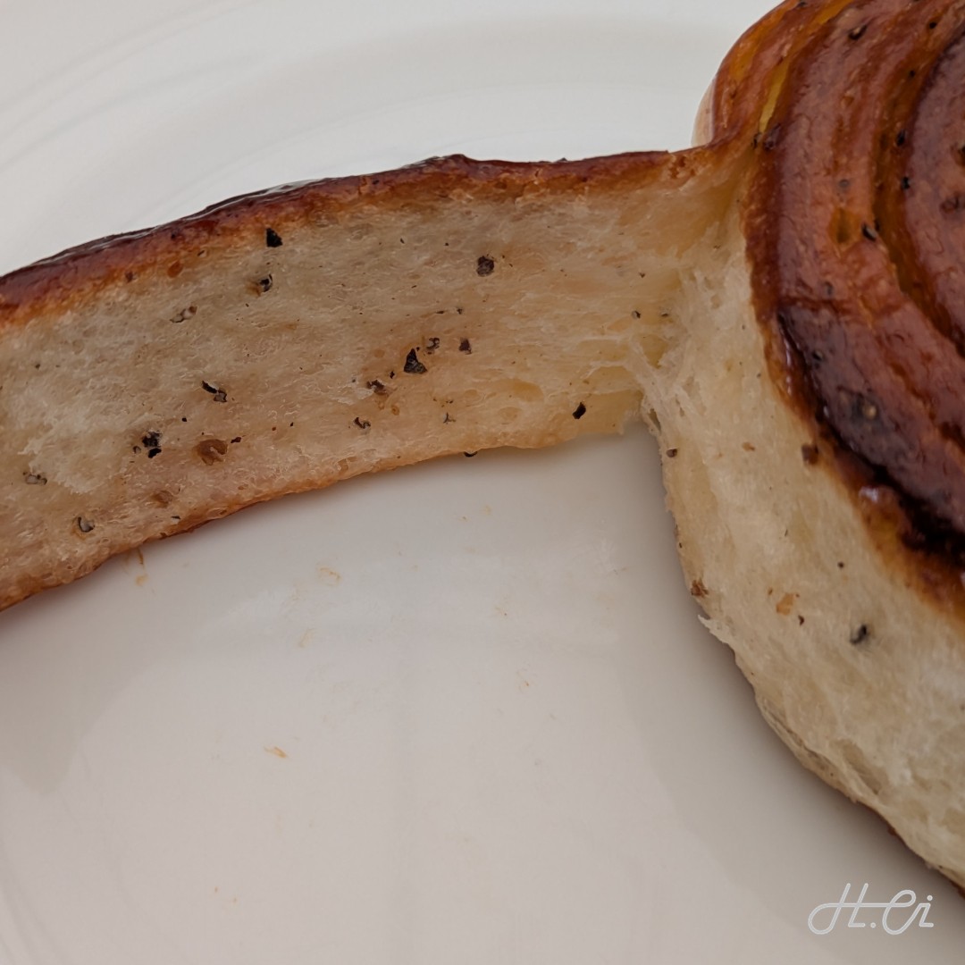 panc（パンク）のカルダモンロール